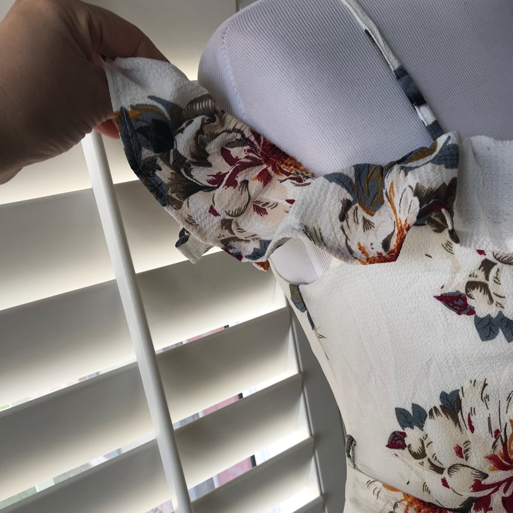 Brand new off the shoulder summer dress - Picture 3 of 6